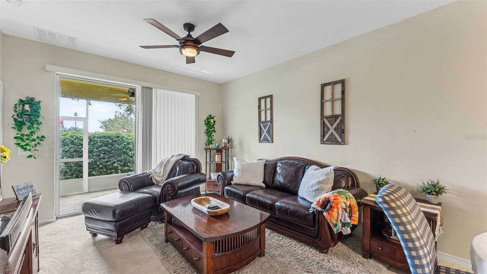 Townhouse at 4275 WINDING VINE DR, LAKELAND, photo 12 of 38