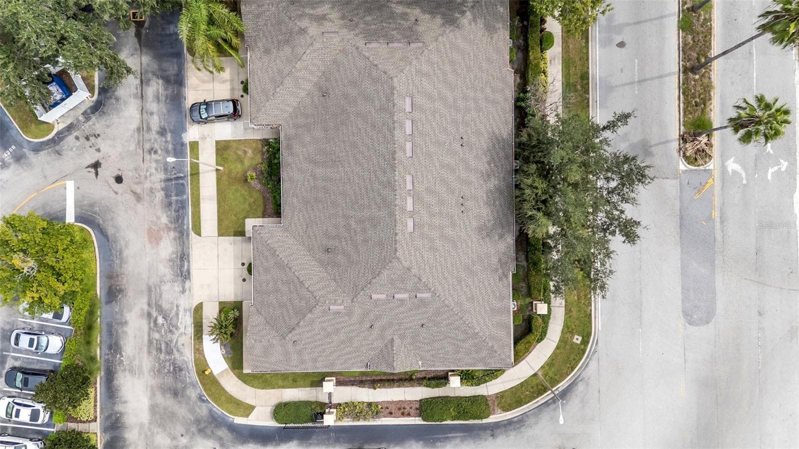 Townhouse at 4275 WINDING VINE DR, LAKELAND, photo 36 of 38