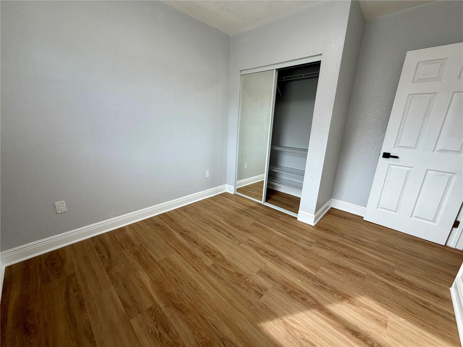 Duplex at 301 80TH AVE NE, ST PETERSBURG, photo 7 of 44