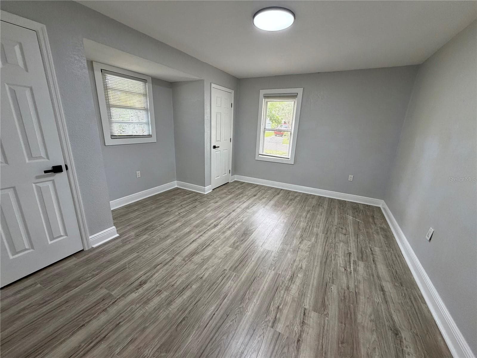 Duplex at 301 80TH AVE NE, ST PETERSBURG, photo 22 of 44