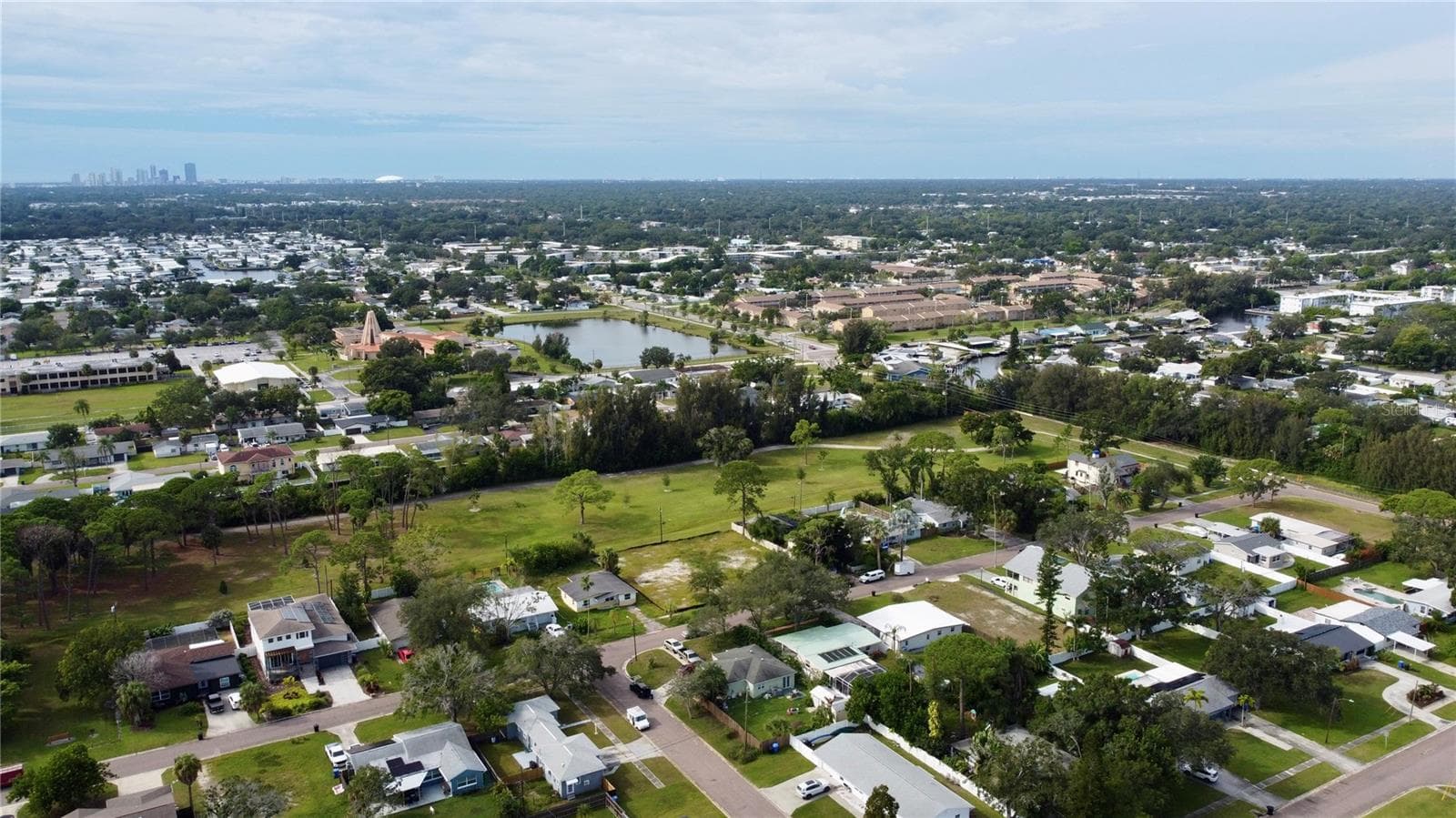 Duplex at 301 80TH AVE NE, ST PETERSBURG, photo 42 of 44
