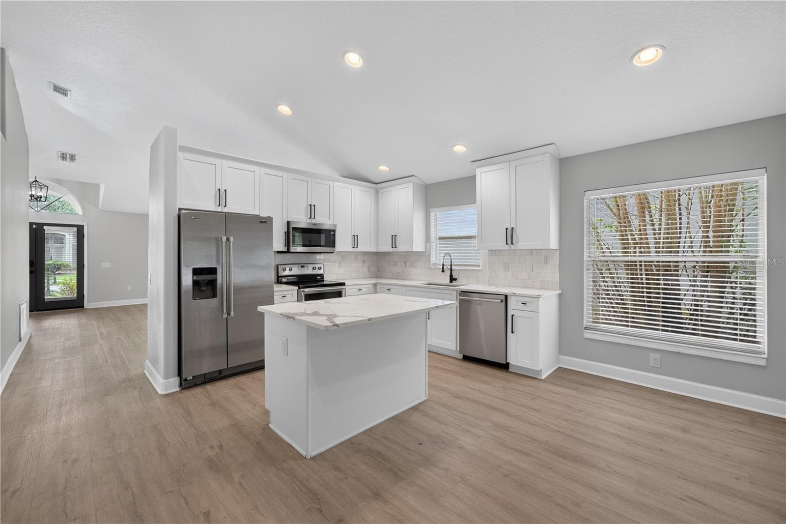 Single Family Residence at 5209 ABBEY PARK AVE, TAMPA, photo 16 of 67