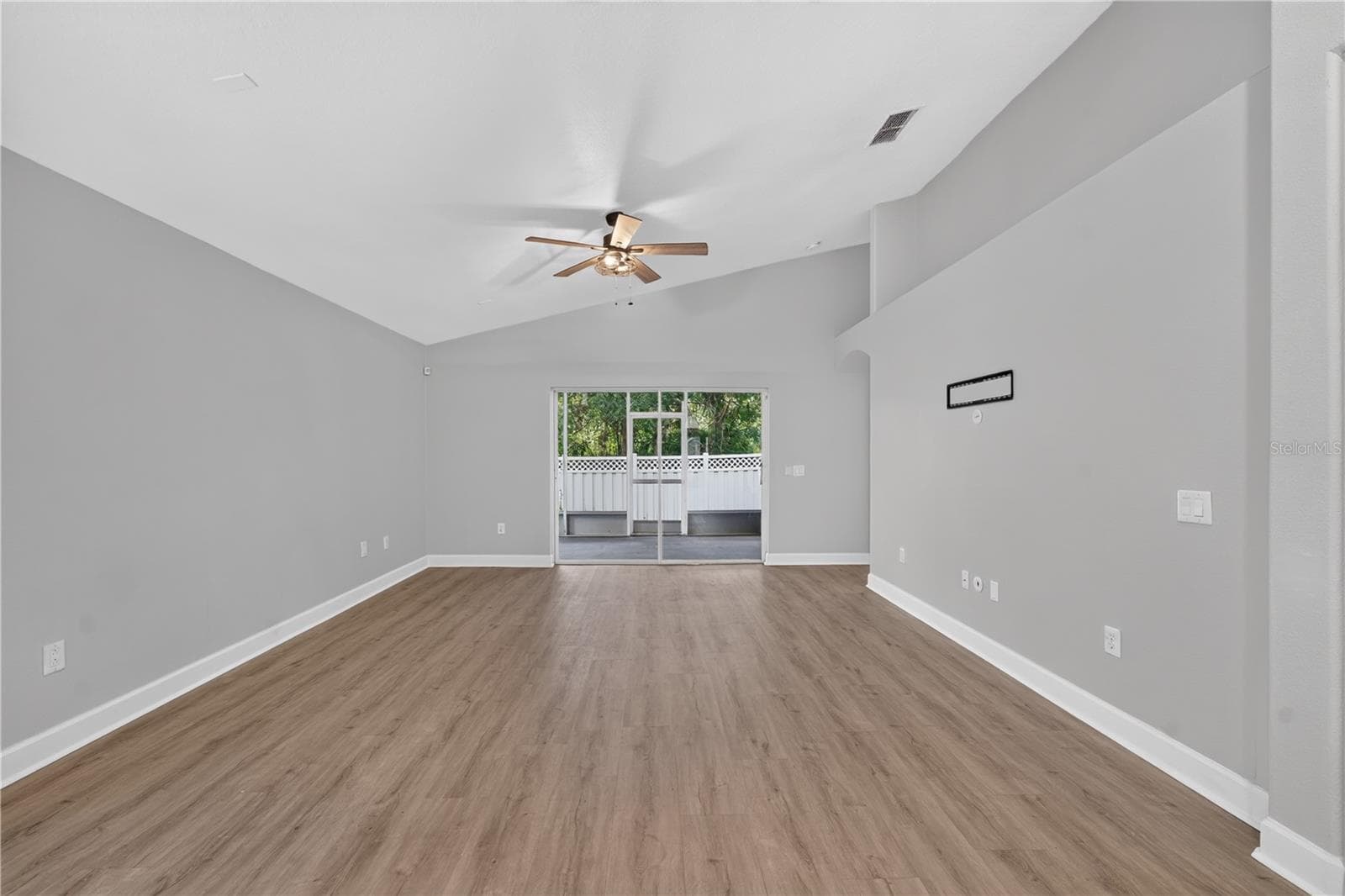 Single Family Residence at 5209 ABBEY PARK AVE, TAMPA, photo 19 of 67