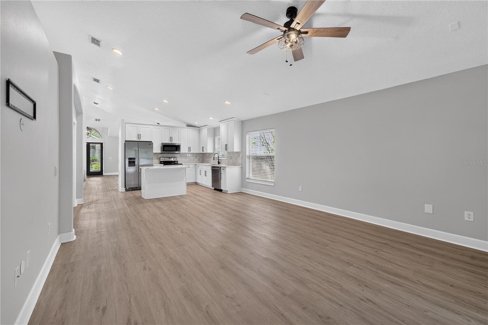 Single Family Residence at 5209 ABBEY PARK AVE, TAMPA, photo 23 of 67