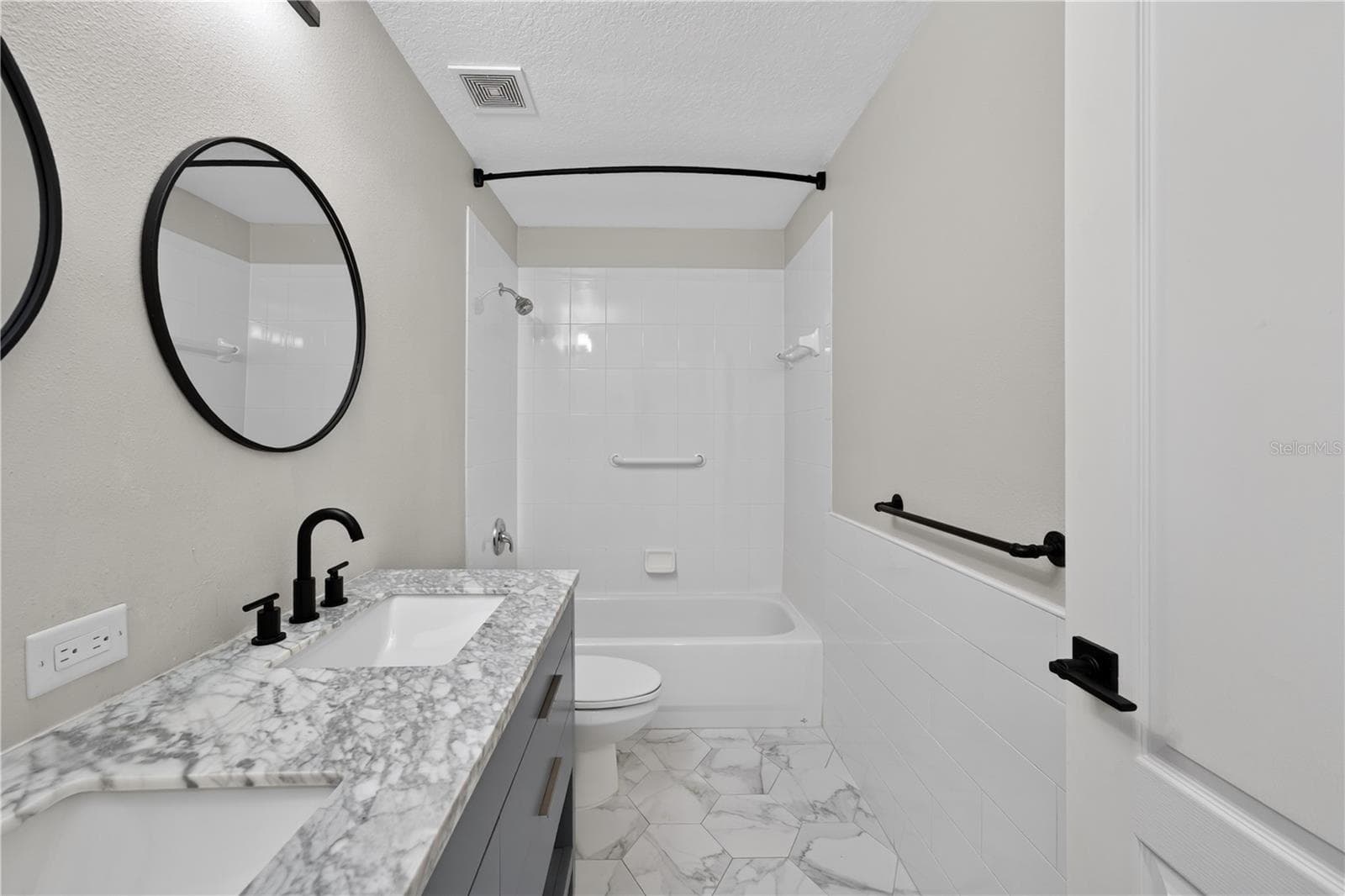 Single Family Residence at 5209 ABBEY PARK AVE, TAMPA, photo 27 of 67