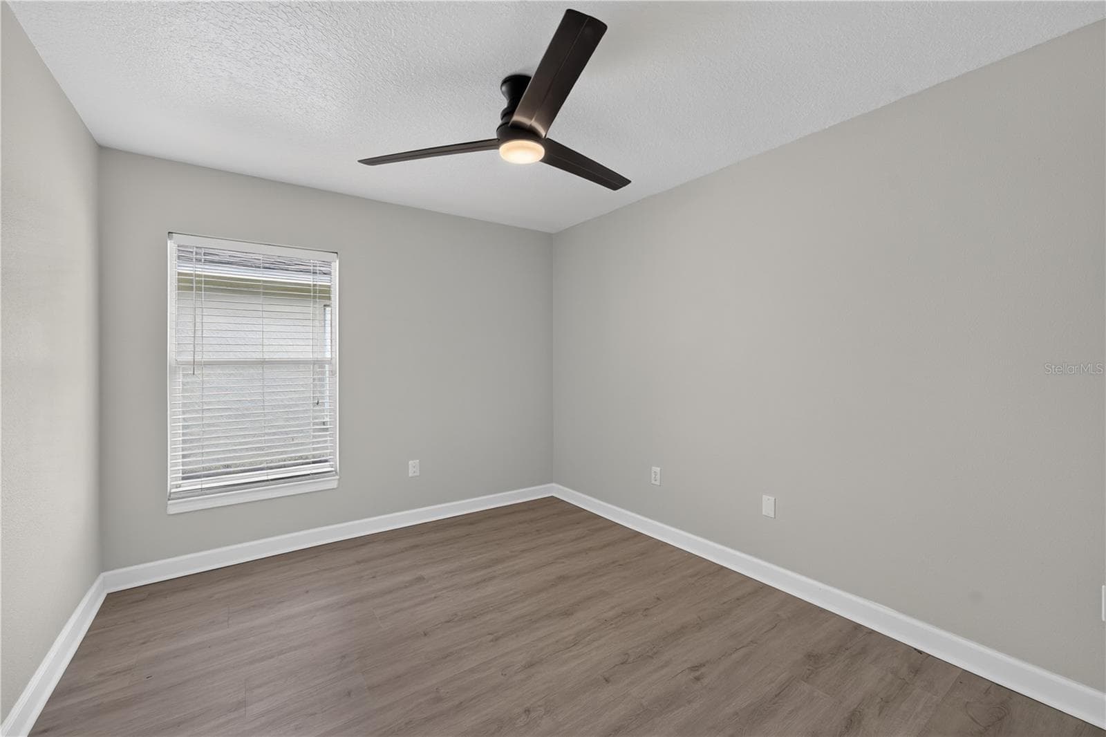 Single Family Residence at 5209 ABBEY PARK AVE, TAMPA, photo 33 of 67