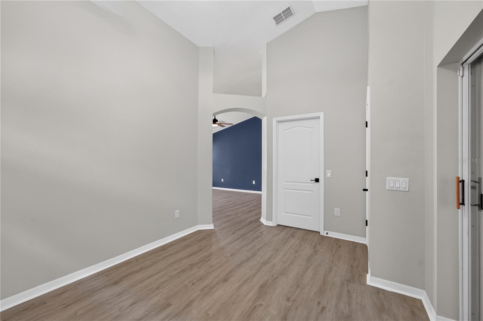 Single Family Residence at 5209 ABBEY PARK AVE, TAMPA, photo 38 of 67