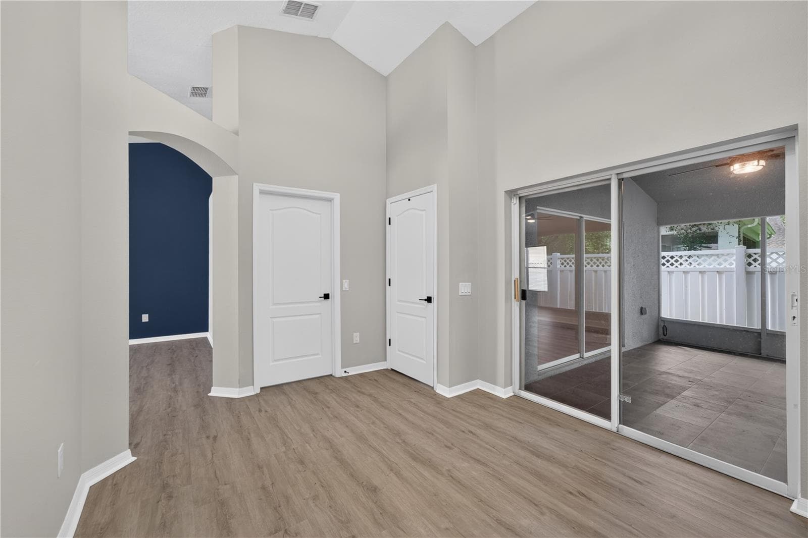 Single Family Residence at 5209 ABBEY PARK AVE, TAMPA, photo 39 of 67