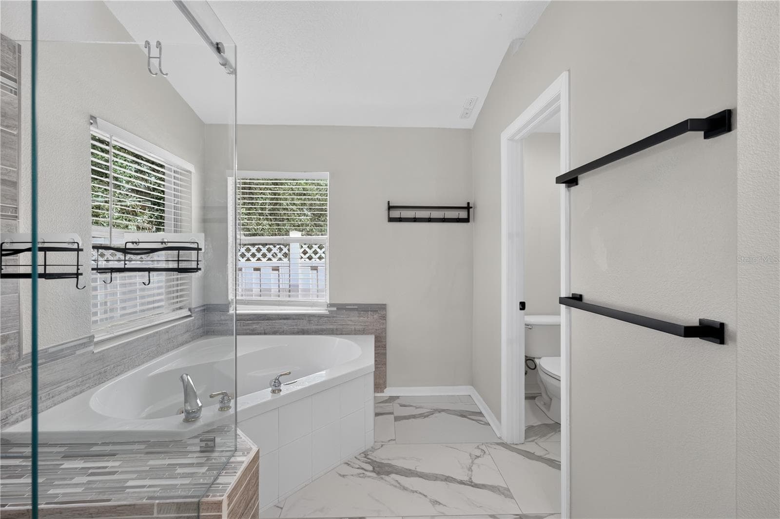 Single Family Residence at 5209 ABBEY PARK AVE, TAMPA, photo 47 of 67