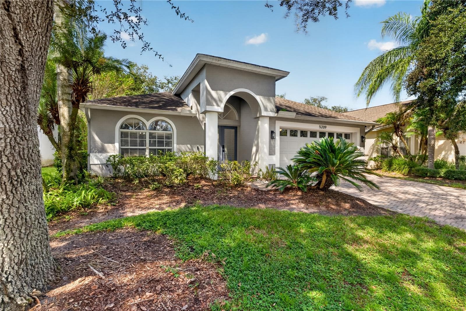 Single Family Residence at 5209 ABBEY PARK AVE, TAMPA, photo 58 of 67