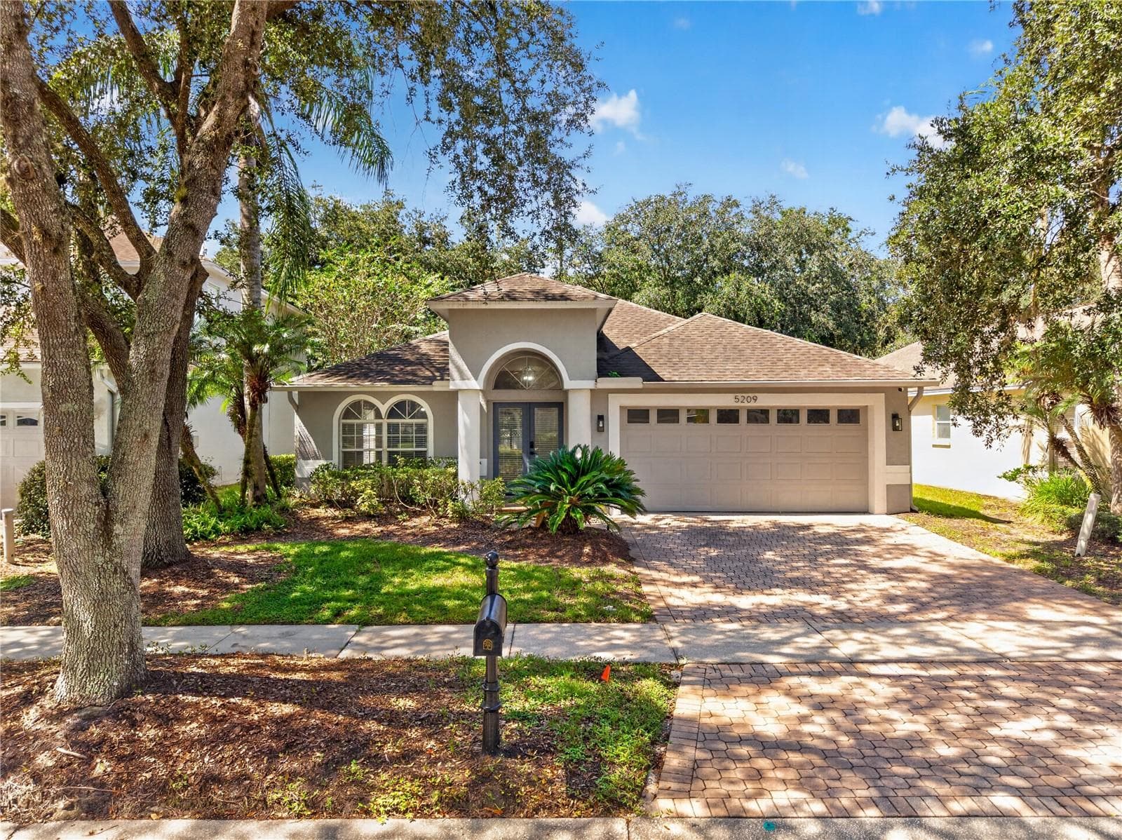 Single Family Residence at 5209 ABBEY PARK AVE, TAMPA, photo 60 of 67