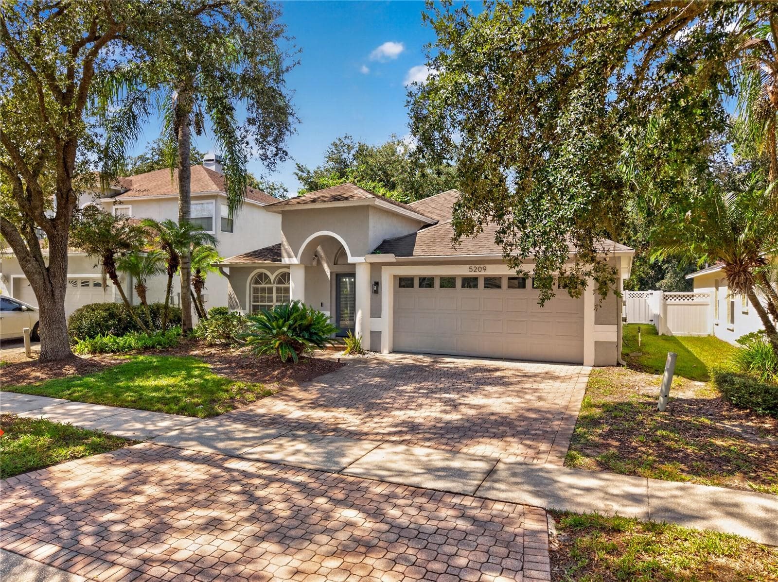 Single Family Residence at 5209 ABBEY PARK AVE, TAMPA, photo 61 of 67
