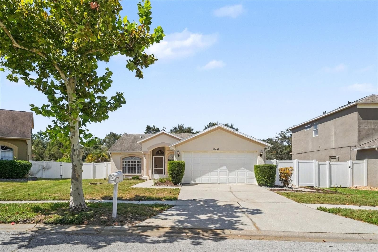 Single Family Residence at 12659 LONGCREST DR, RIVERVIEW, photo 2 of 28