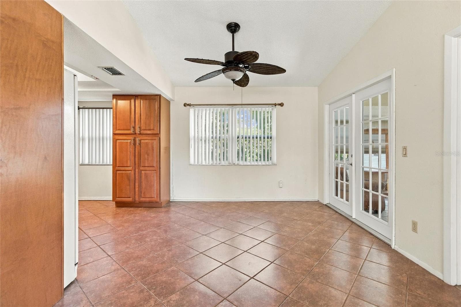 Single Family Residence at 18116 EDGEWATER DR, PORT CHARLOTTE, photo 12 of 55