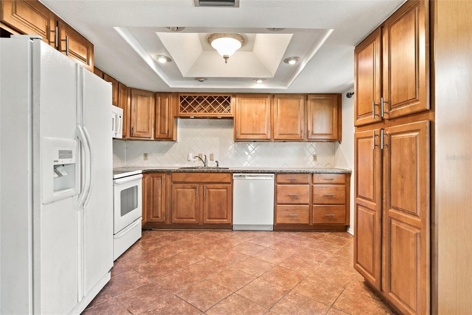 Single Family Residence at 18116 EDGEWATER DR, PORT CHARLOTTE, photo 17 of 55