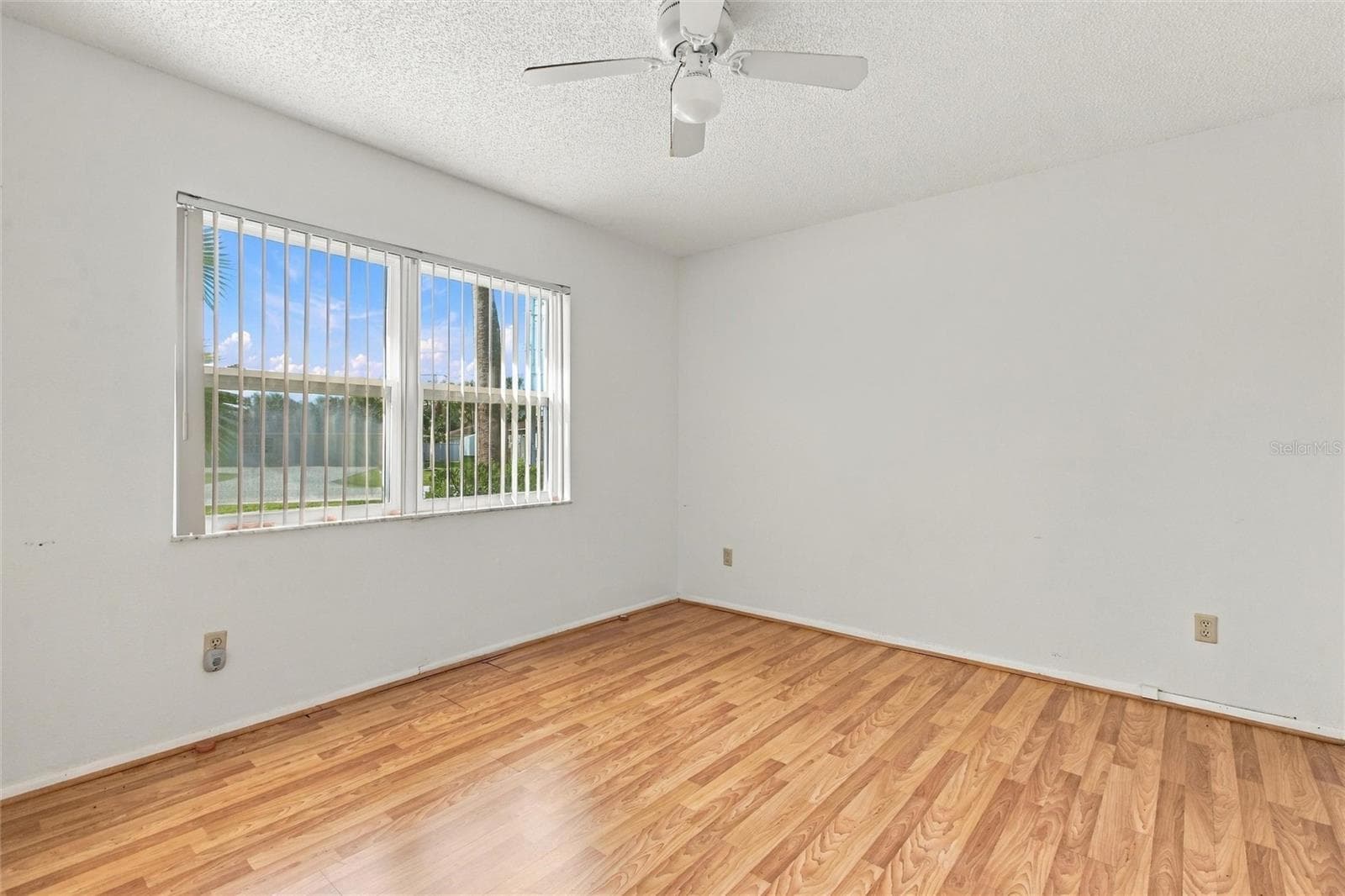 Single Family Residence at 18116 EDGEWATER DR, PORT CHARLOTTE, photo 22 of 55