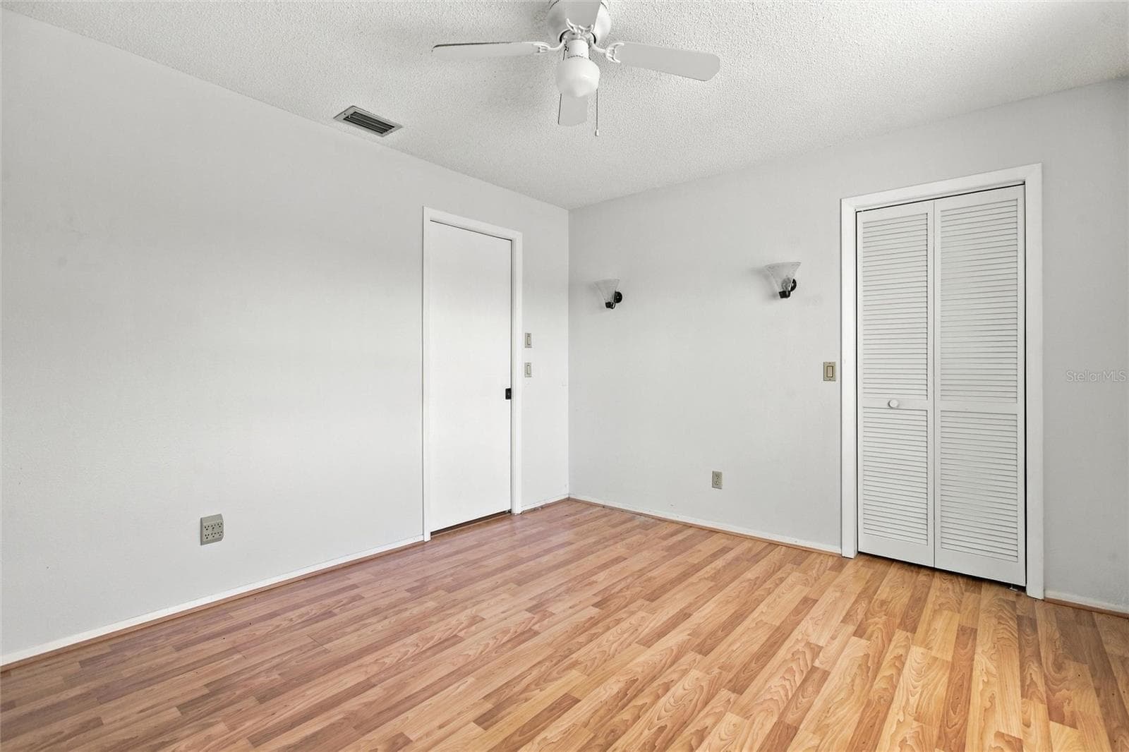 Single Family Residence at 18116 EDGEWATER DR, PORT CHARLOTTE, photo 24 of 55