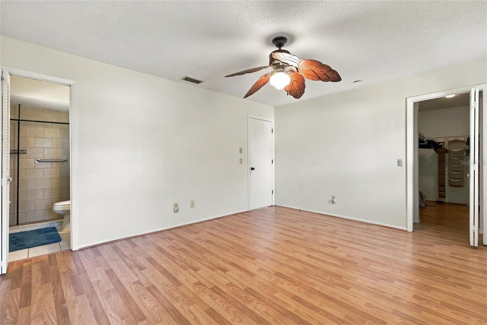Single Family Residence at 18116 EDGEWATER DR, PORT CHARLOTTE, photo 27 of 55