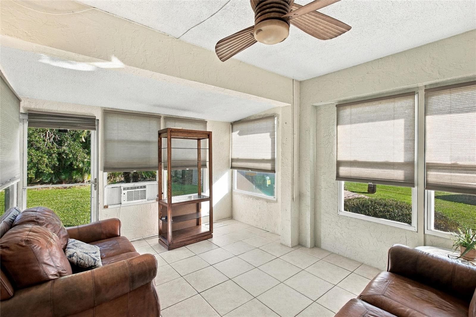 Single Family Residence at 18116 EDGEWATER DR, PORT CHARLOTTE, photo 34 of 55