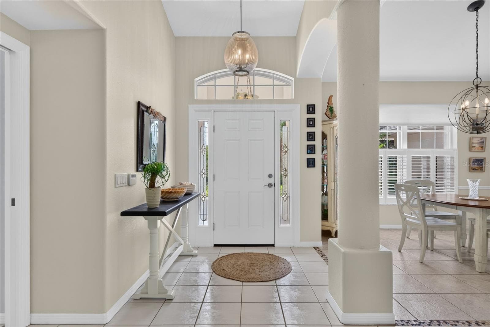 Front entry - 150 N OXFORD DR, ENGLEWOOD
