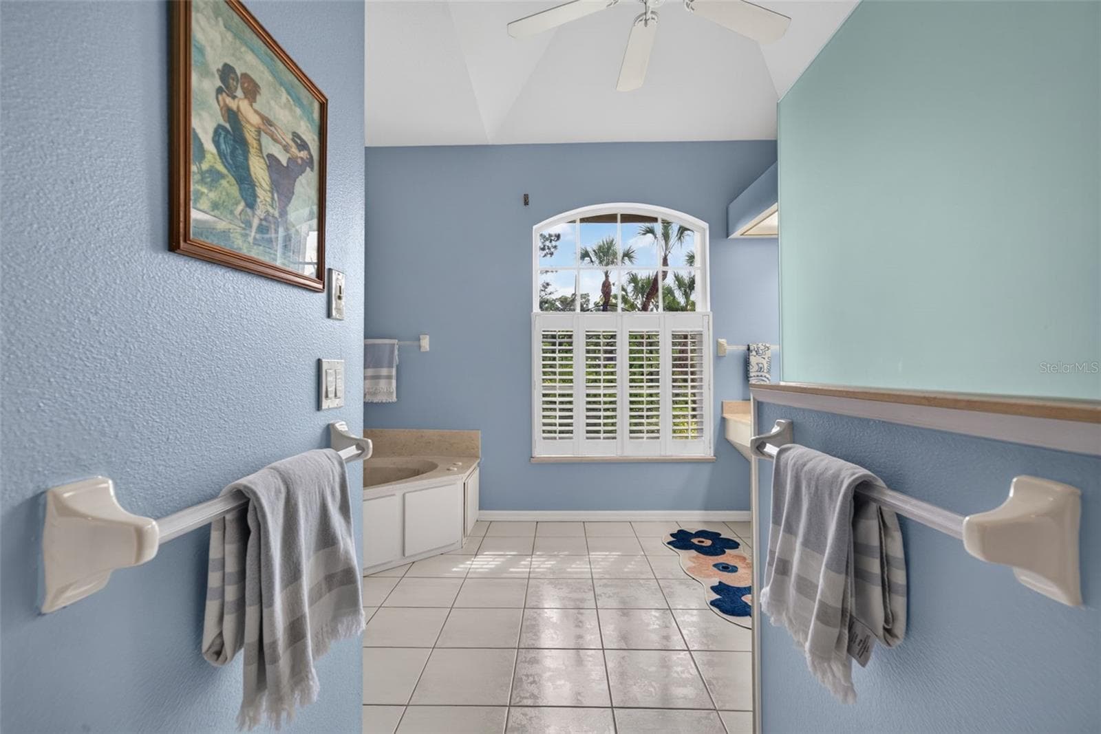 Priamry en-suite bathroom - 150 N OXFORD DR, ENGLEWOOD