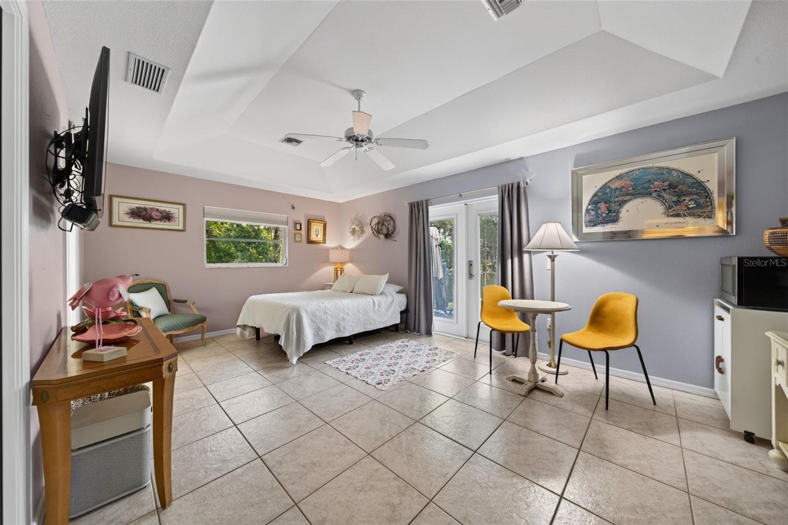 In-law suite with seperate entrance - 150 N OXFORD DR, ENGLEWOOD