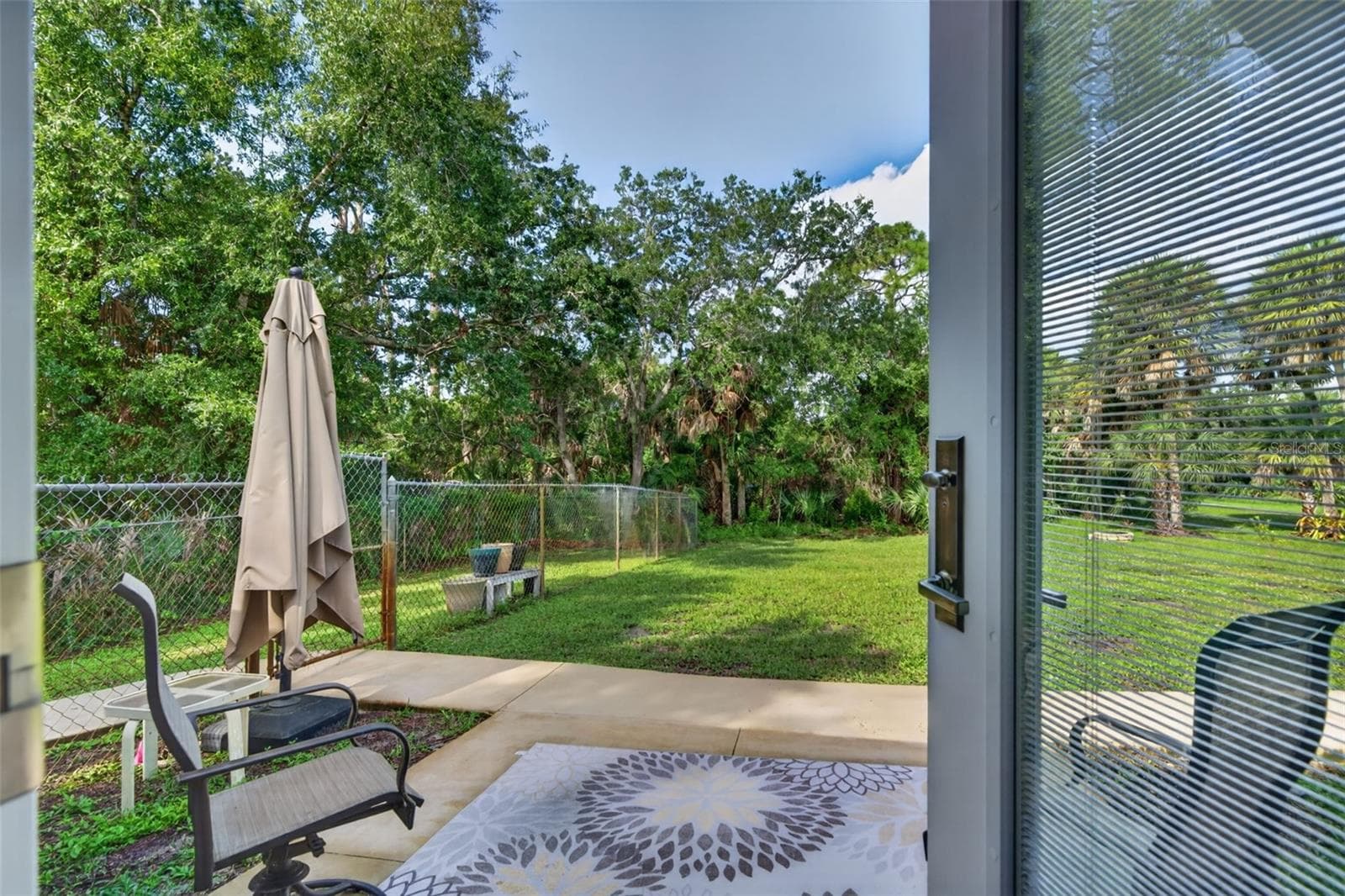 French doors off the in-law suite - 150 N OXFORD DR, ENGLEWOOD