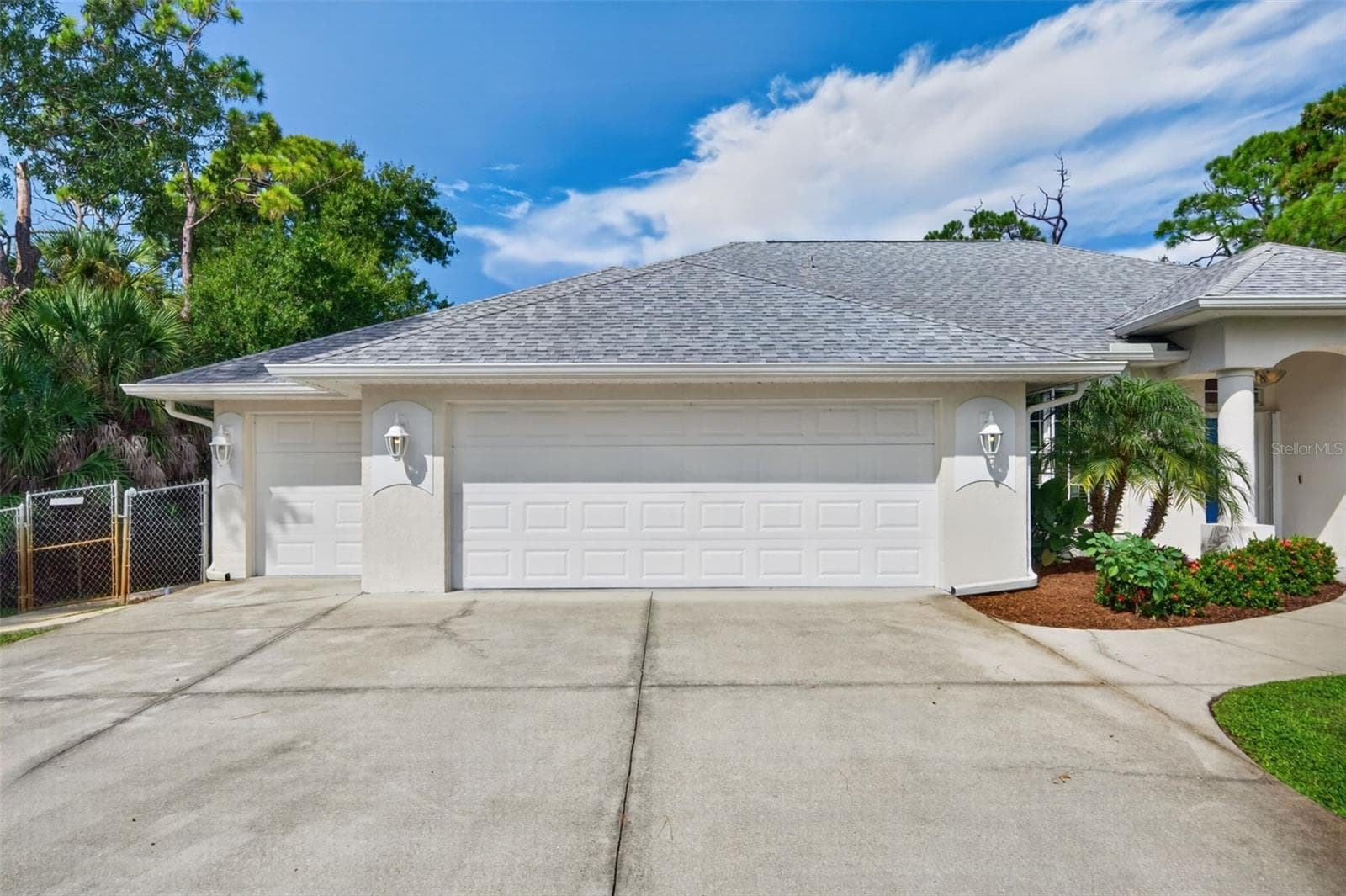 Single Family Residence at 150 N OXFORD DR, ENGLEWOOD, photo 81 of 99