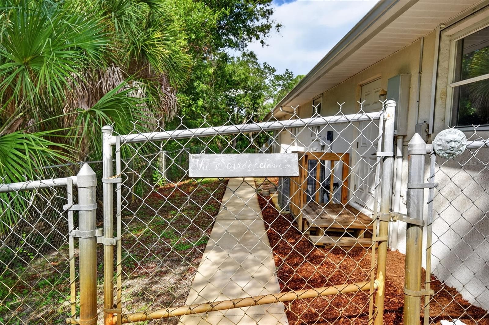 Fenced side yard - 150 N OXFORD DR, ENGLEWOOD