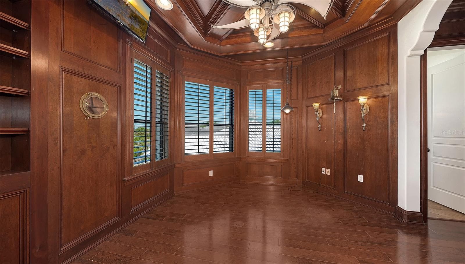Single Family Residence at 275 LOOKOUT POINT DR, OSPREY, photo 59 of 96