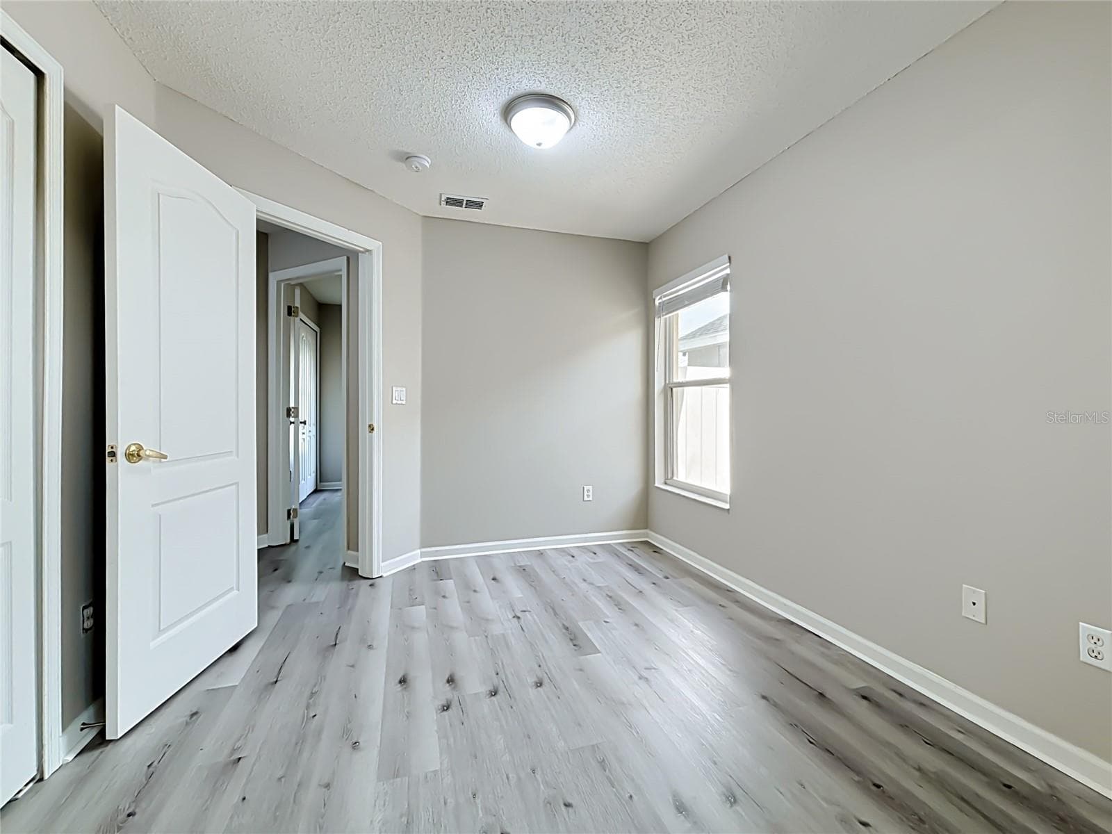Den off primary bedroom - 2712 WILSHIRE RD, CLERMONT