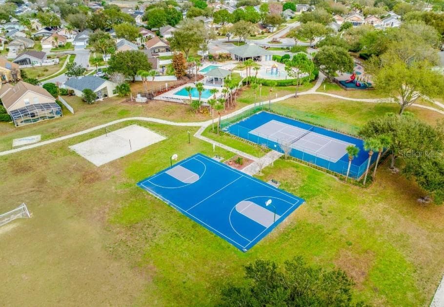 Single Family Residence at 2712 WILSHIRE RD, CLERMONT, photo 32 of 34