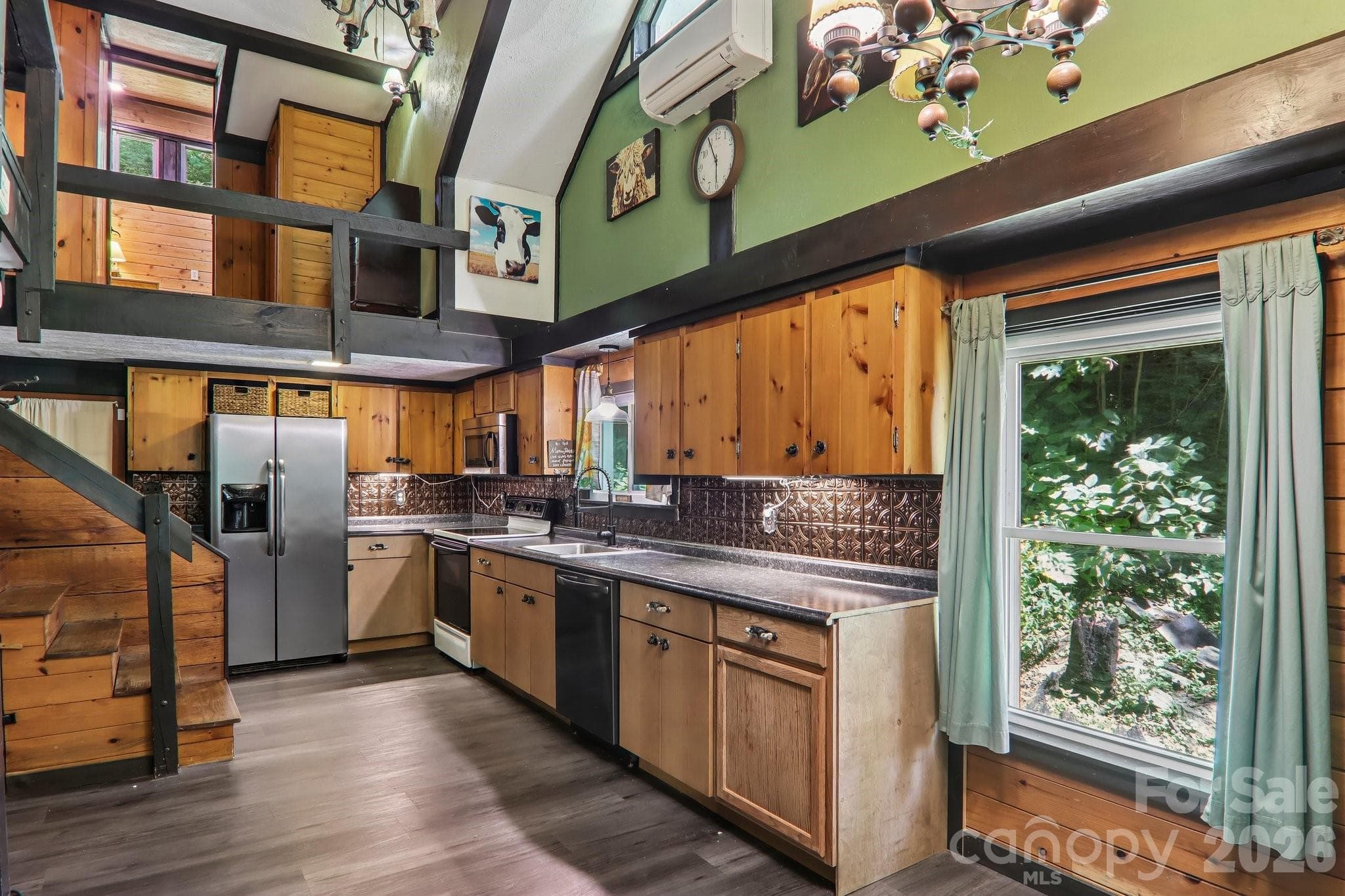 Single Family Residence at 16 Wits End Way, Waynesville, photo 13 of 35
