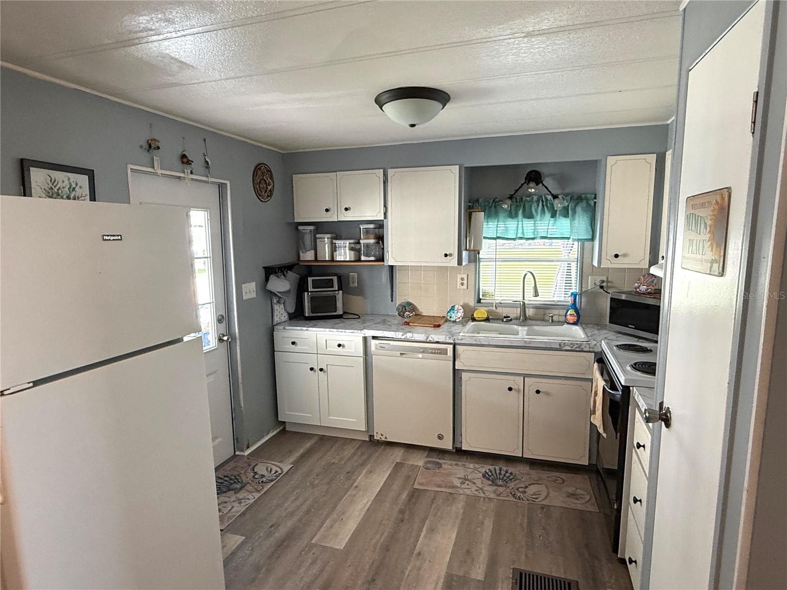 Kitchen - 5619 BAYSHORE RD #149, PALMETTO