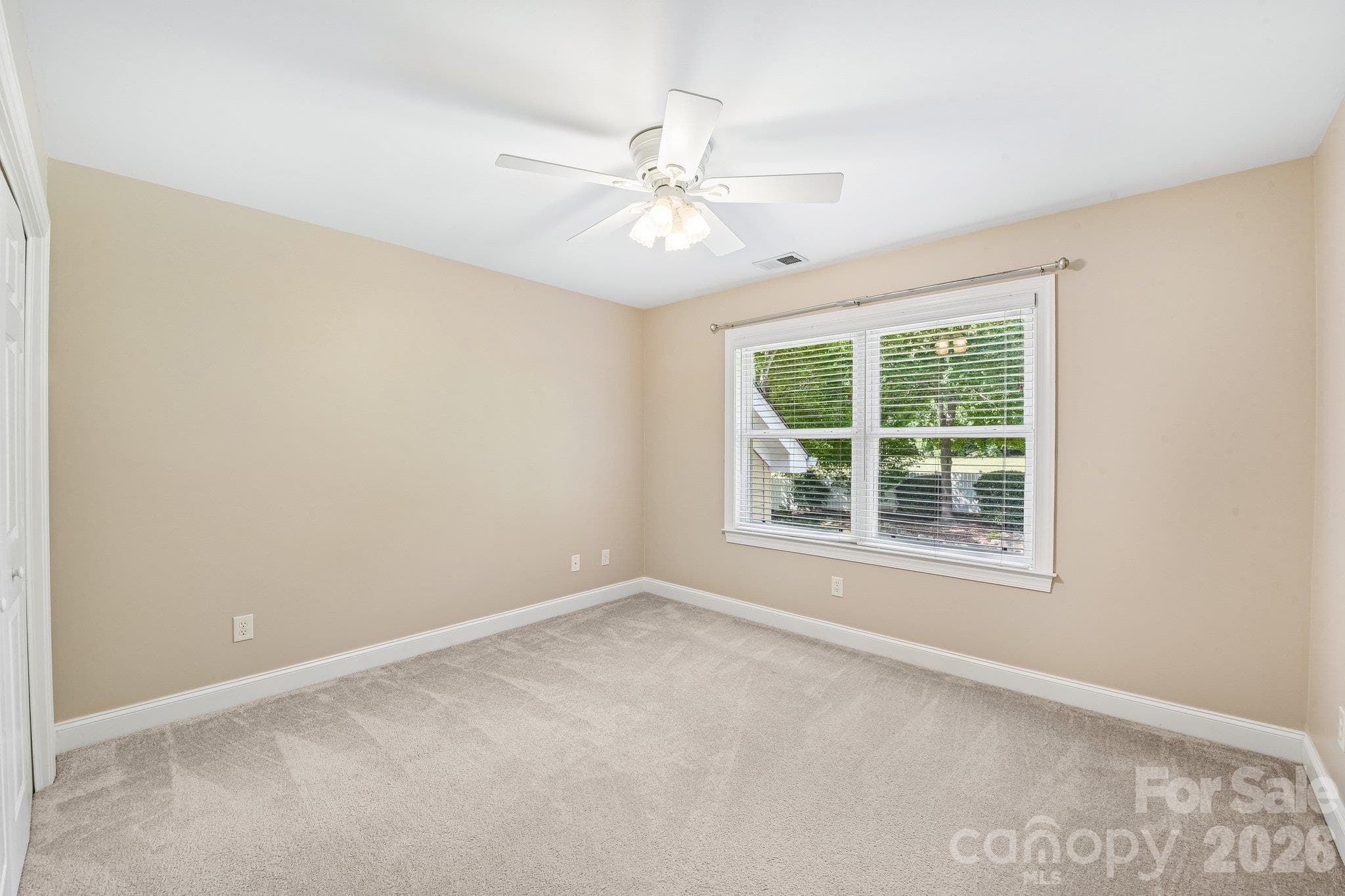 Bedroom 3 - 3573 Lake Shore Road S, Denver