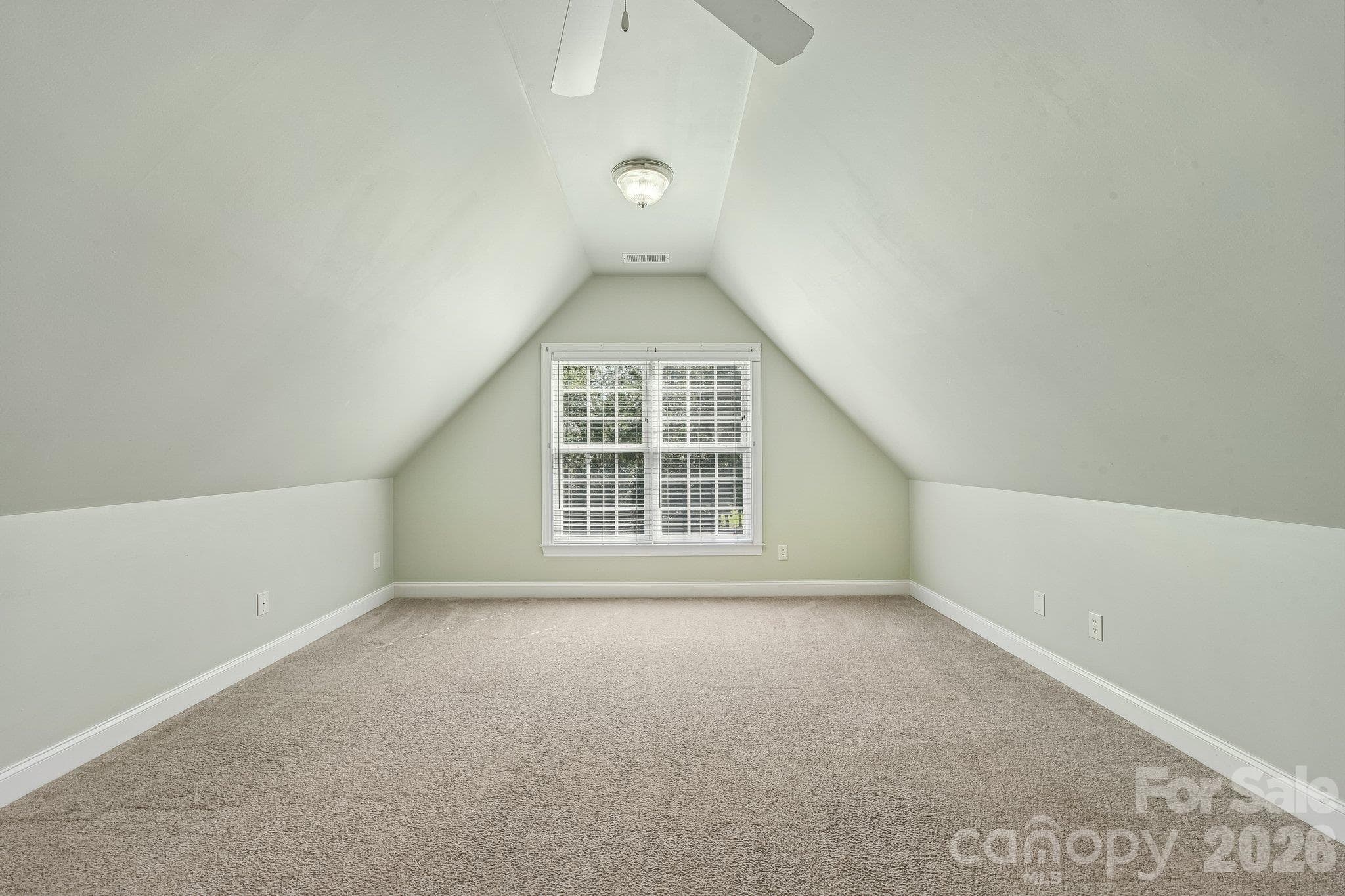 Bonus Room - 3573 Lake Shore Road S, Denver