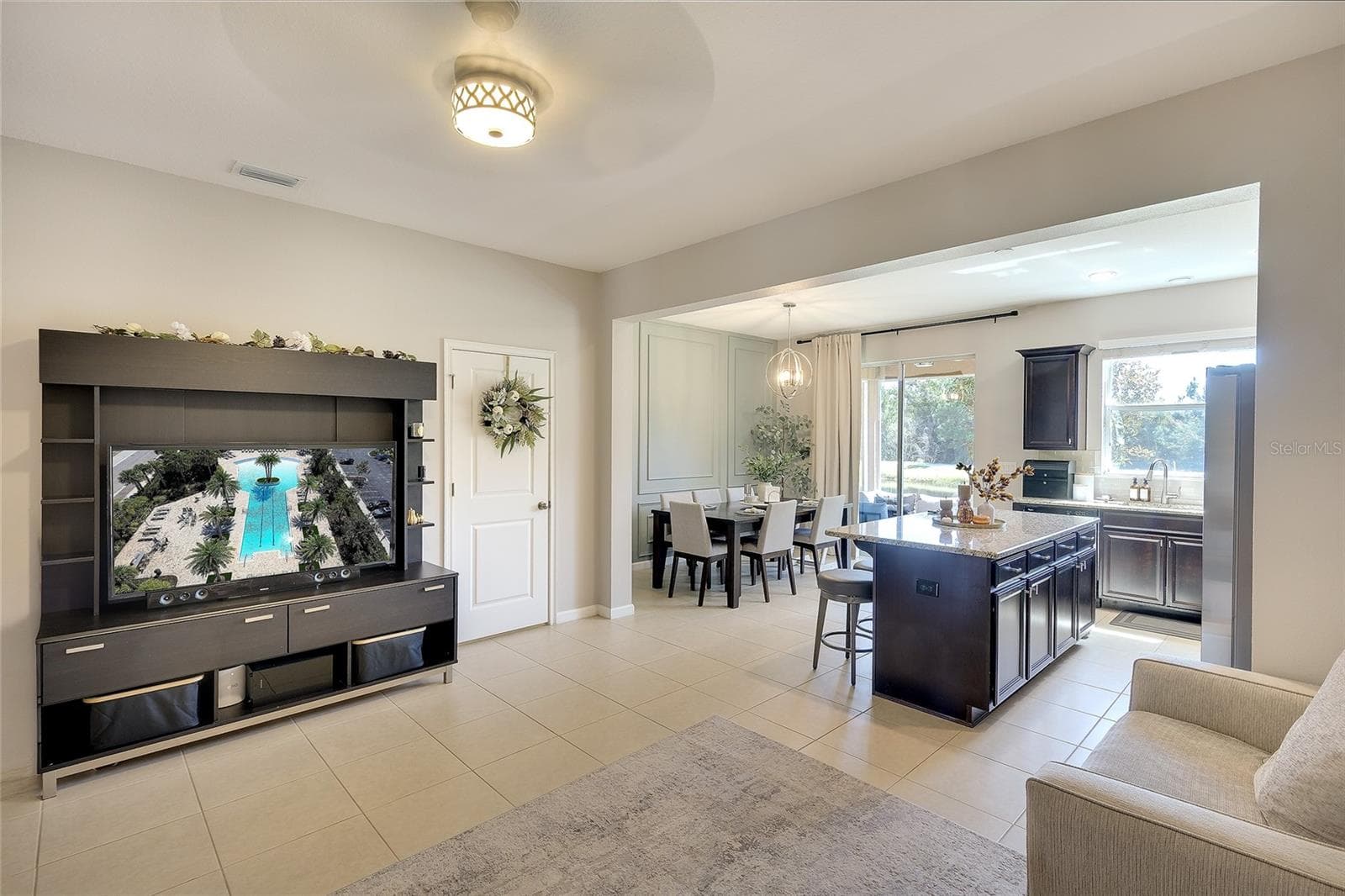 Open floor plan - 12207 TRAILHEAD DR, BRADENTON