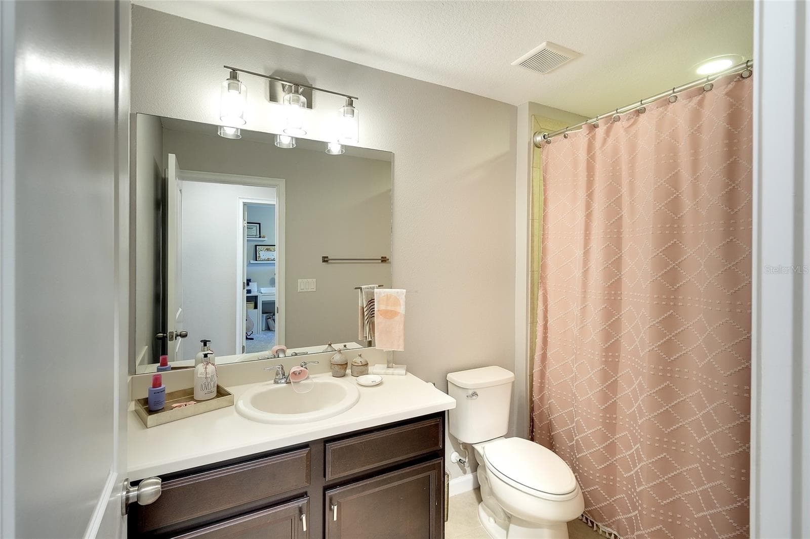 Secondary full bath - 12207 TRAILHEAD DR, BRADENTON