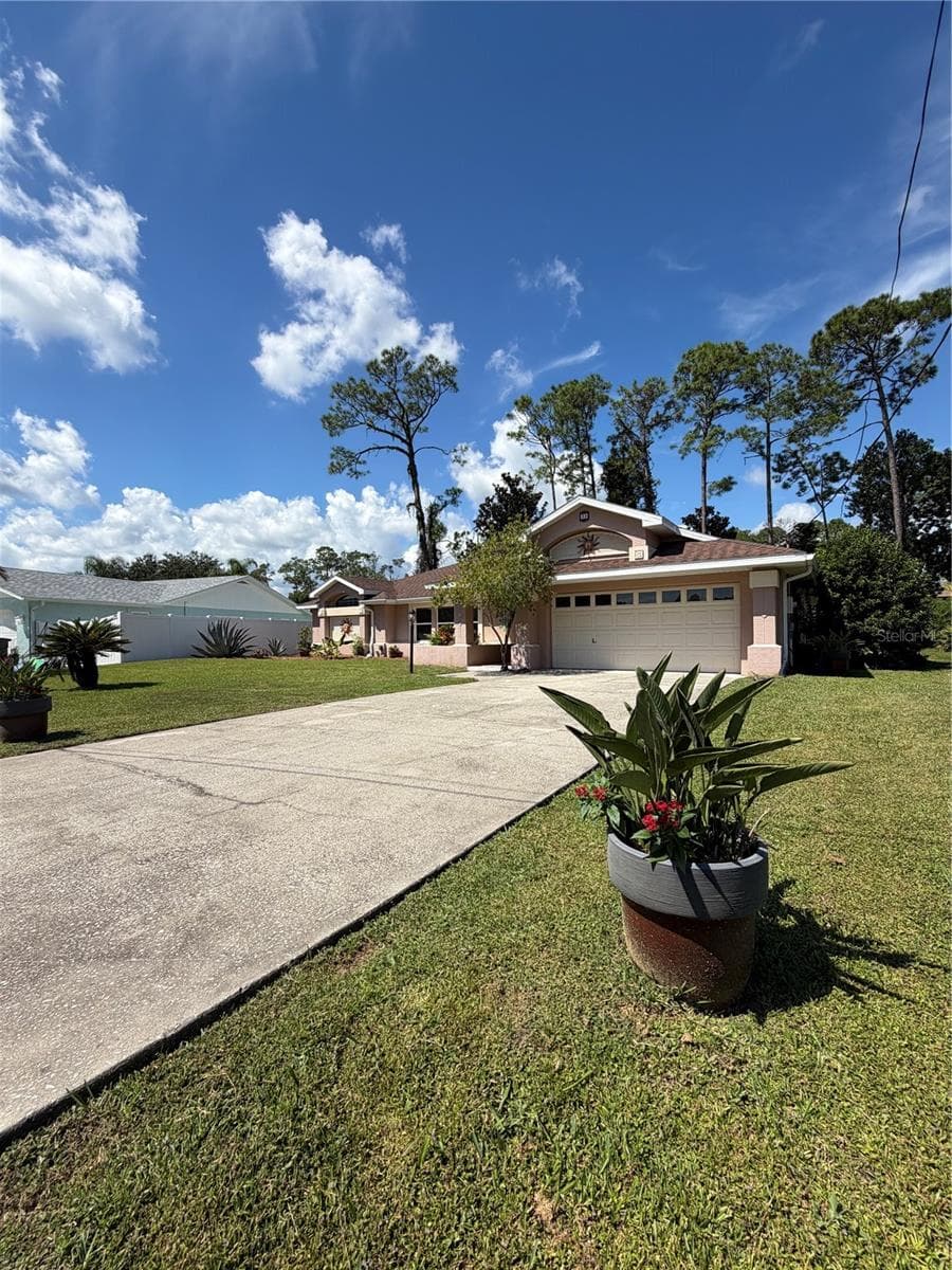 Single Family Residence at 39 PEPPER LN, PALM COAST, photo 3 of 51
