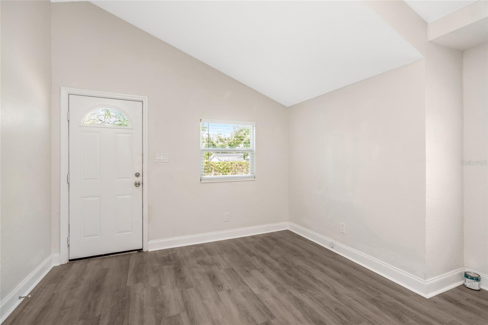 Single Family Residence at 1703 E NEW ORLEANS AVE, TAMPA, photo 5 of 37