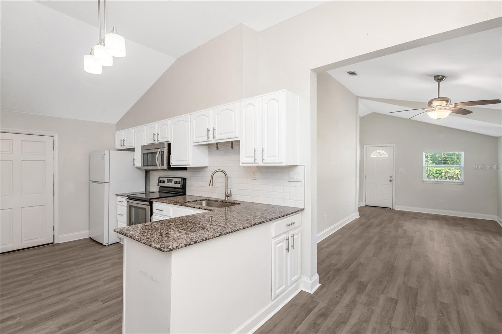 Single Family Residence at 1703 E NEW ORLEANS AVE, TAMPA, photo 10 of 37