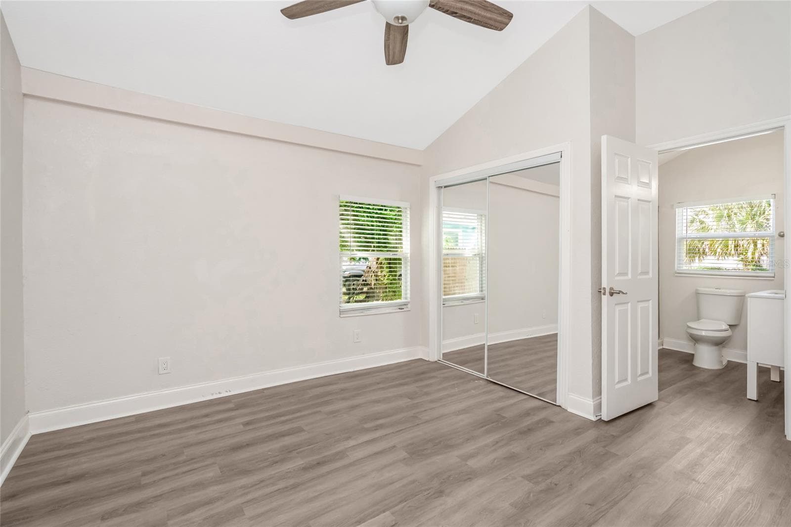 Single Family Residence at 1703 E NEW ORLEANS AVE, TAMPA, photo 20 of 37
