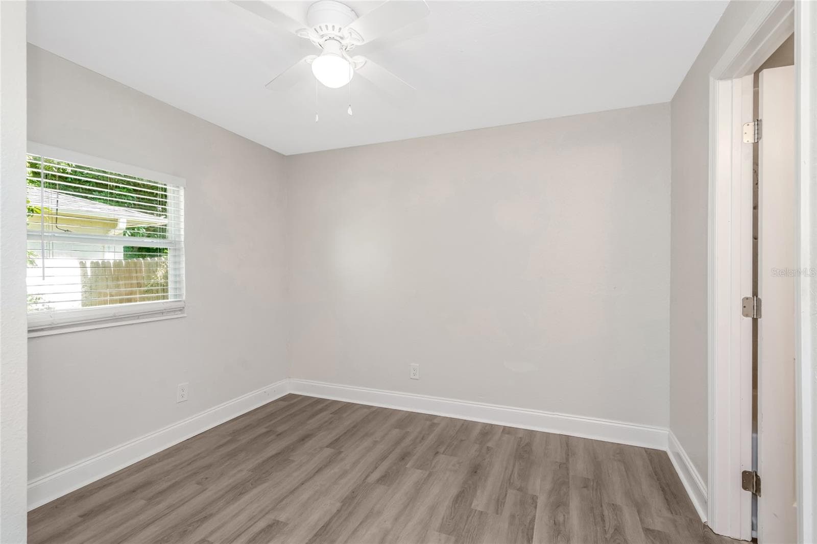 Single Family Residence at 1703 E NEW ORLEANS AVE, TAMPA, photo 25 of 37