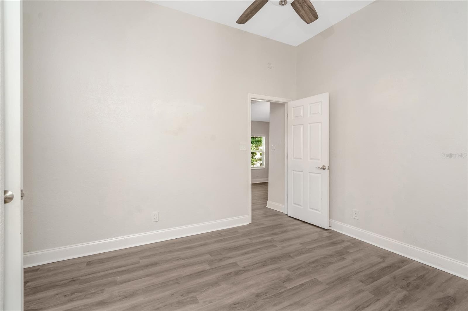 Single Family Residence at 1703 E NEW ORLEANS AVE, TAMPA, photo 28 of 37