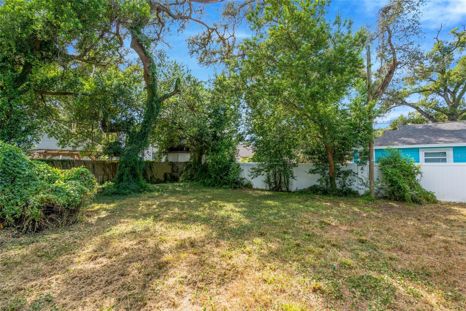 Single Family Residence at 1703 E NEW ORLEANS AVE, TAMPA, photo 30 of 37