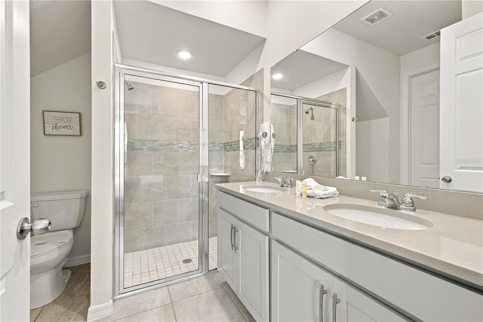 Townhouse at 2166 FLEMING MIST PL, KISSIMMEE, photo 7 of 52