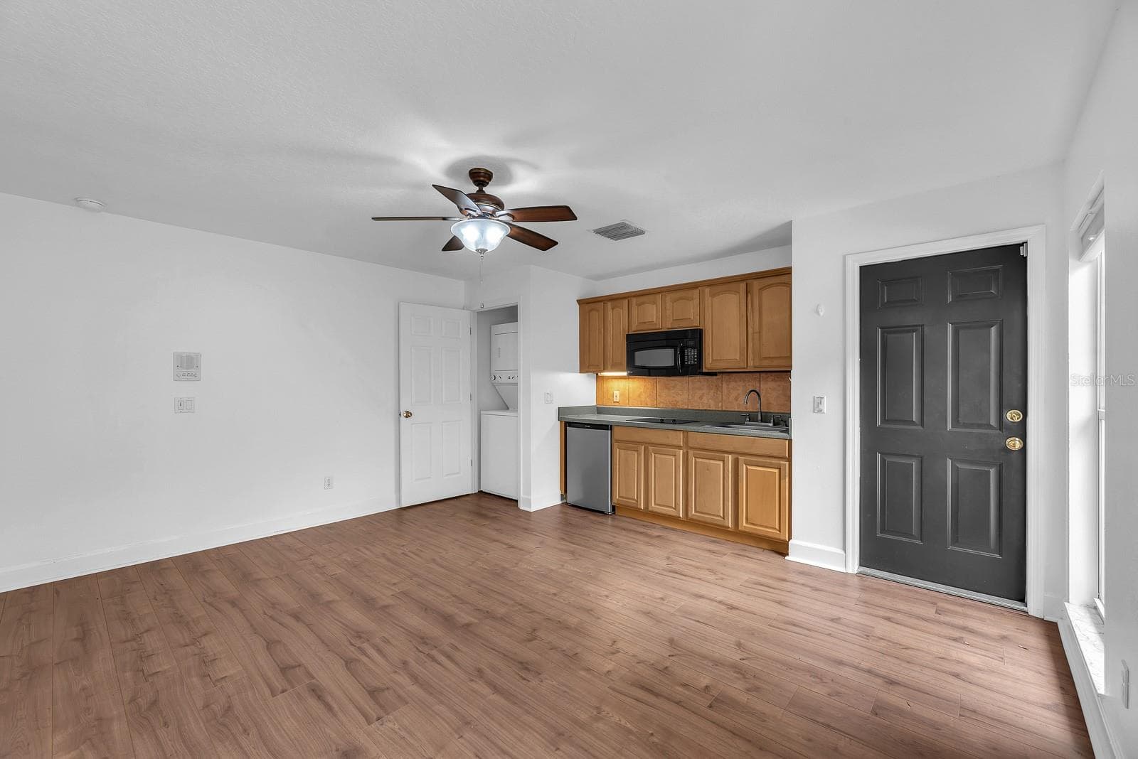 1 bd/ 1 bath apartment - 6034 HAMMOCK HILL AVE, LITHIA