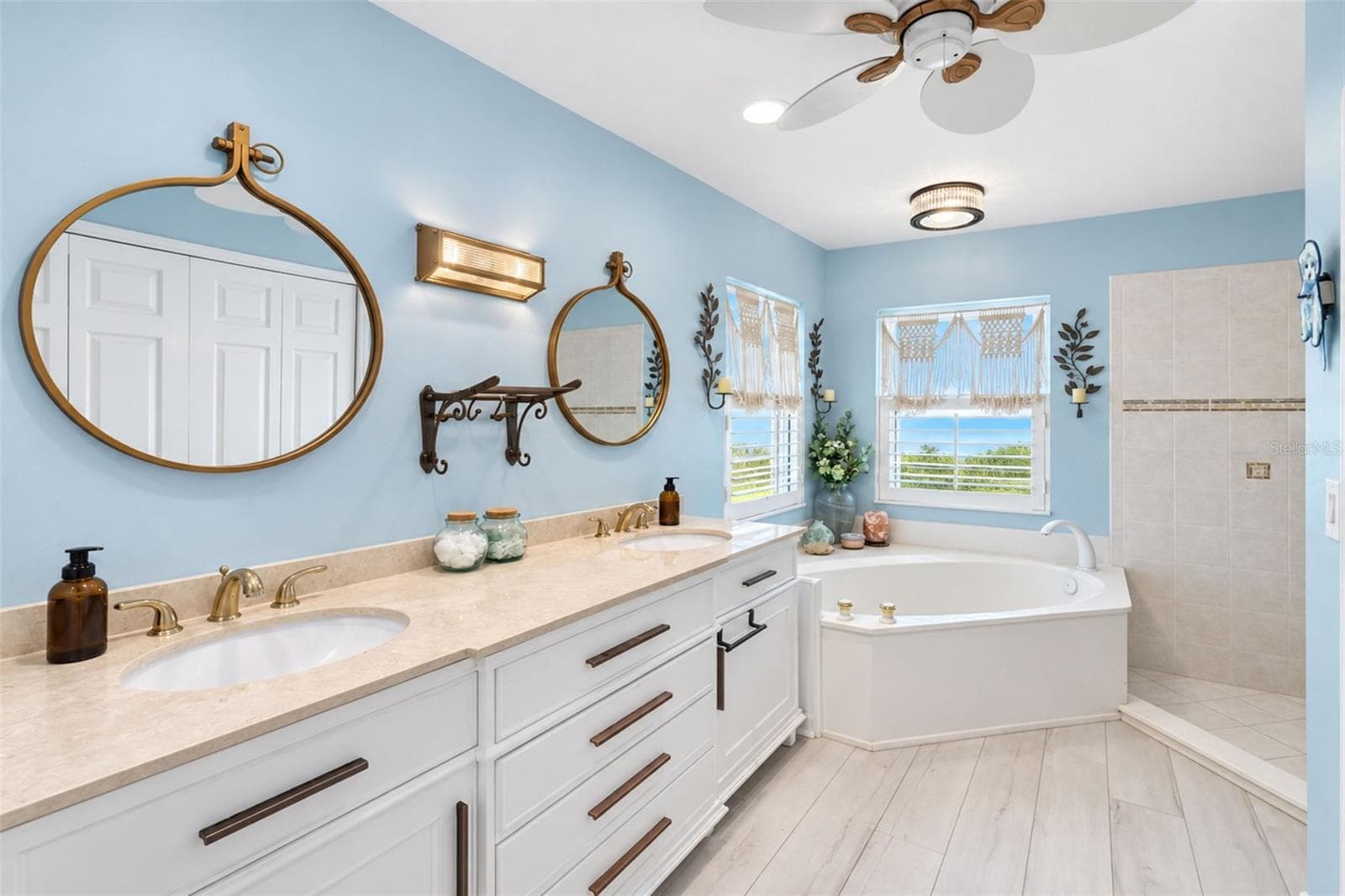 Single Family Residence at 4115 CAPE COLE BLVD, PUNTA GORDA, photo 36 of 91