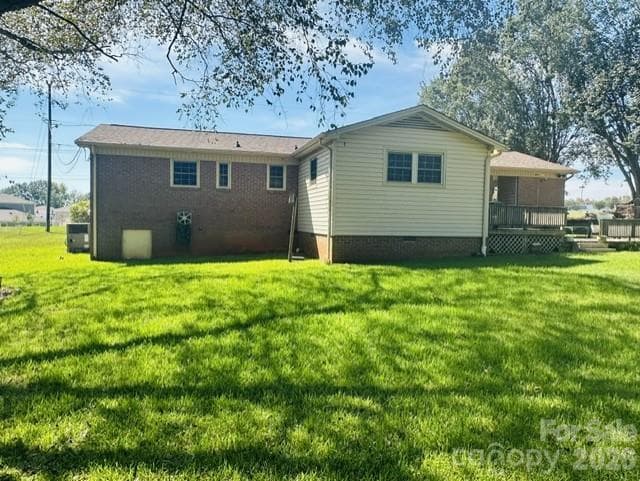 Single Family Residence at 1415 Melrose Drive, Shelby, photo 2 of 19