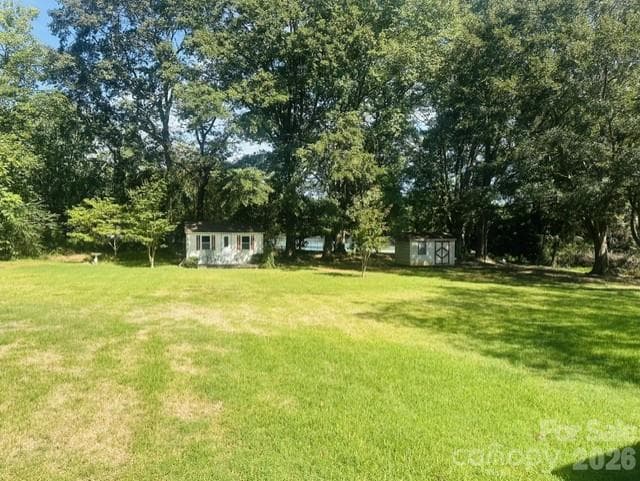 Single Family Residence at 1415 Melrose Drive, Shelby, photo 7 of 19